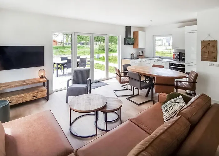 Дом отдыха Kavel 15 *